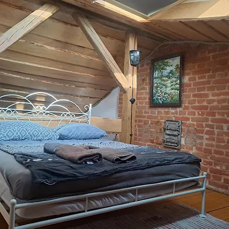 Stare Apartment *